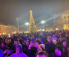 Sinoć na Trgu Svetog Trojstva KERBER oduševio somborsku publiku