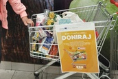 U Apatinu prikupljeno preko 150 kg namirnica za socijalno ugrožene