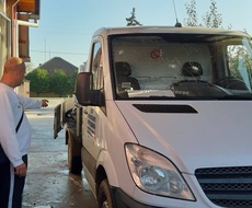 BAČENA BOMBA U DVORIŠTE PORODICE PRERADOVIĆ U SVILOJEVU