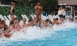 U toku prijave za besplatnu školu plivanja