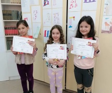 Anđelija, Nevena i Petra POBEDNICE školskog takmičenja u BRZOM ČITANjU