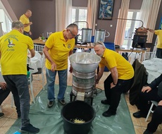 Apatinski „Čuvari tradicije“ osvojili devet pehara na Međunarodnom festivalu rekije „Istočno Sarajevo“
