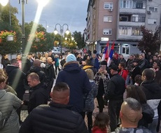 ODRŽAN PROTEST PROTIV KOVID PROPUSNICA