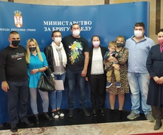DANAS U MINISTARSTVU POTPISANA JOŠ 3 UGOVORA ZA KUPOVINU SEOSKIH KUĆA