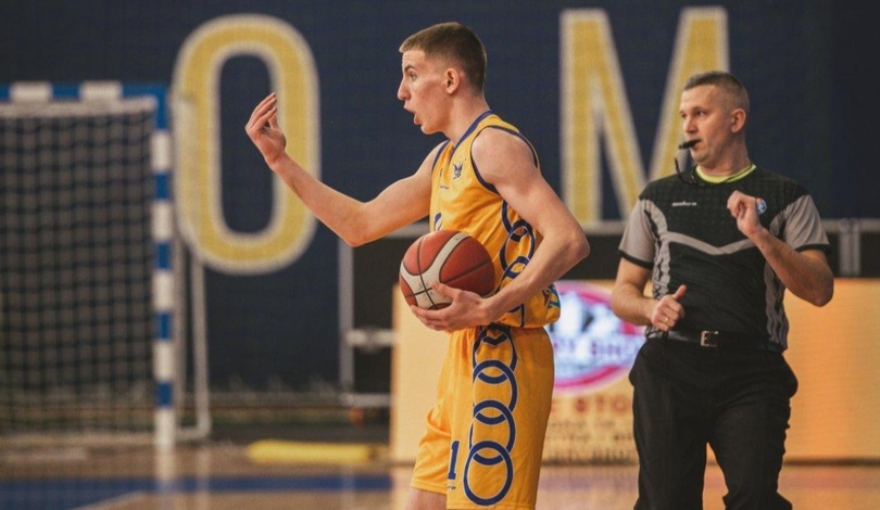 18872