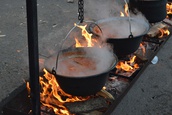 Počela prodaja kotizacija za takmičenje u kuvanju ribljeg paprikaša na XXVIII Somborskom kotliću
