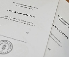 Prema preliminarnim rezultatima, većina glasala za promenu Ustava