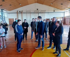 MINISTAR I POKRAJINSKI SEKRETAR ZA OMLADINU I SPORT POSETILI APATIN