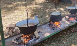 U toku prijave za takmičenje u kuvanju pasulja u okviru Majskih svečanosti u Prigrevici