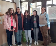 Sara Batinić i Mila Štikovac ostvarile PLASMAN na REPUBLIČKO TAKMIČENjE iz književnosti