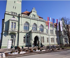 Opština Apatin raspisala KONKURS za dodelu stipendija i pomoći u školovanju srednjoškolcima