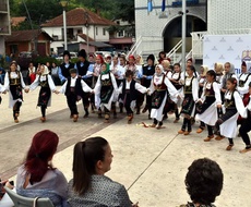 Sutra u Apatinu KONCERT Folklornog ansambla sa Kosova i KUD-a Carza