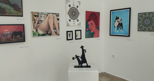 U galeriji Meander otvorena izložba radova likovnih stvaralaca opštine Apatin