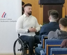 “Na maturu bez automobila” – tribina za apatinske maturante 20. maja