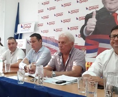 SVEČANO OTVORENA KANCELARIJA JEDINSTVENE SRBIJE U APATINU