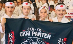 U toku upis u Školu karatea „Crni Panter“ Apatin