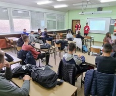 Predavanje na temu prevencije BORBE PROTIV TRGOVINE LjUDIMA za osmake iz Prigrevice i Sonte